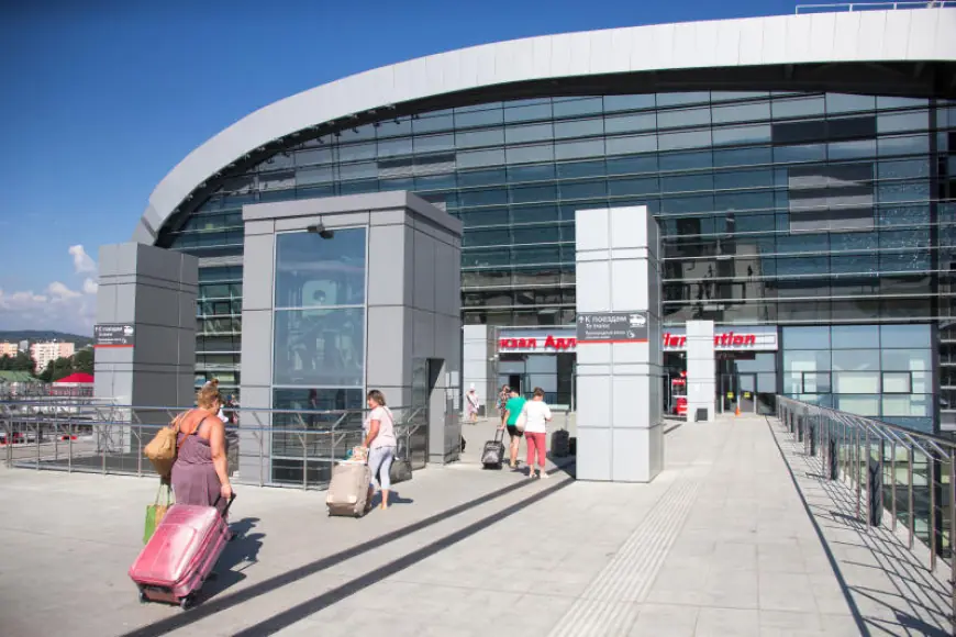 Информация о ж/д вокзале Адлер